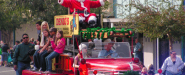 roseville holiday parade